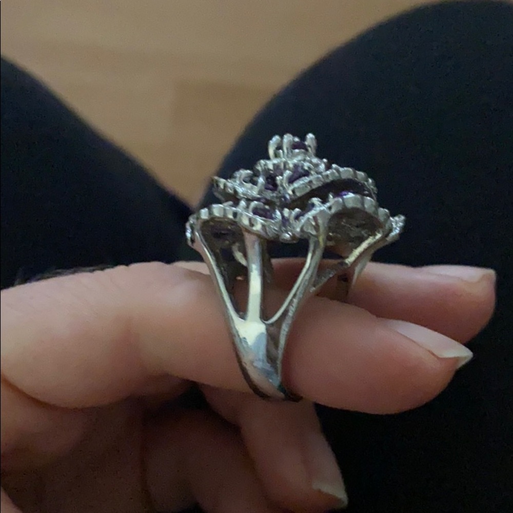 Silver Ring - Picture 2 of 4